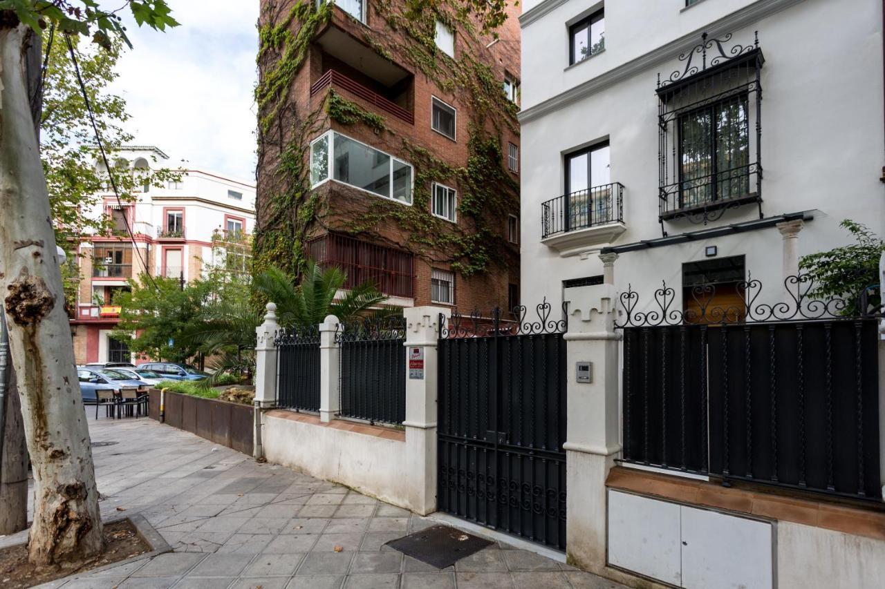 Apartamentos Rg Plaza De Espana เซบีญา ภายนอก รูปภาพ