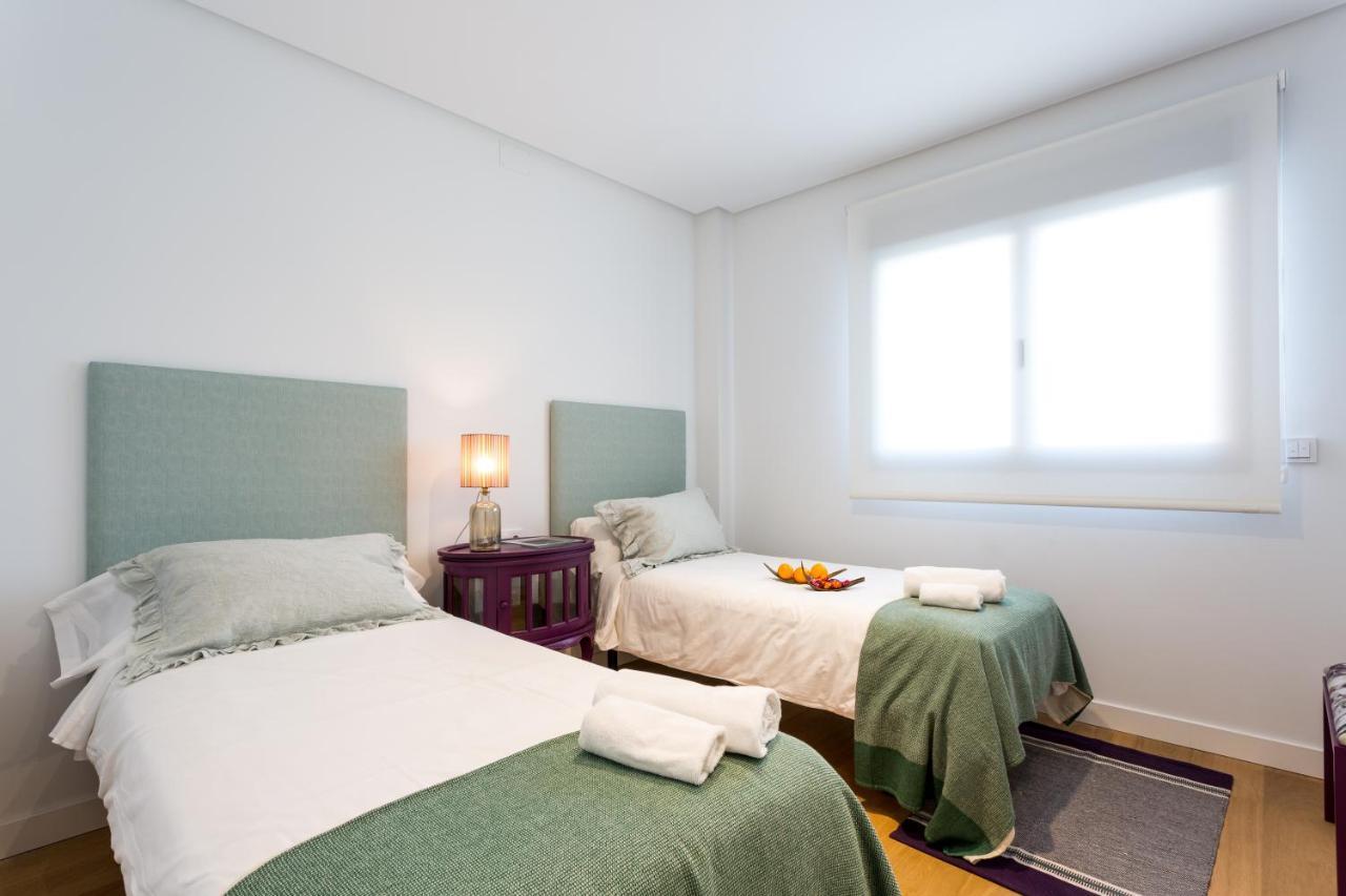 Apartamentos Rg Plaza De Espana เซบีญา ภายนอก รูปภาพ