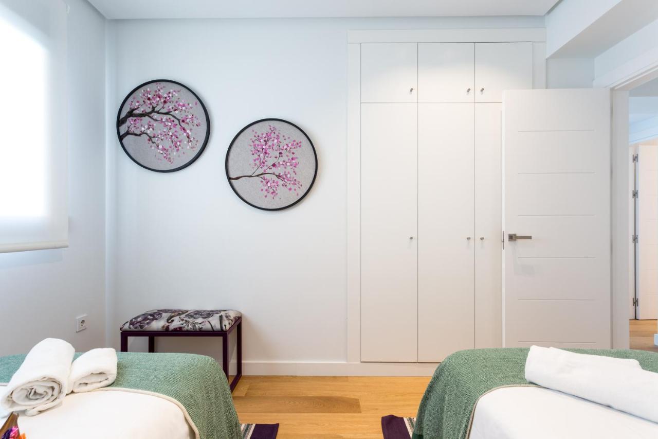 Apartamentos Rg Plaza De Espana เซบีญา ภายนอก รูปภาพ