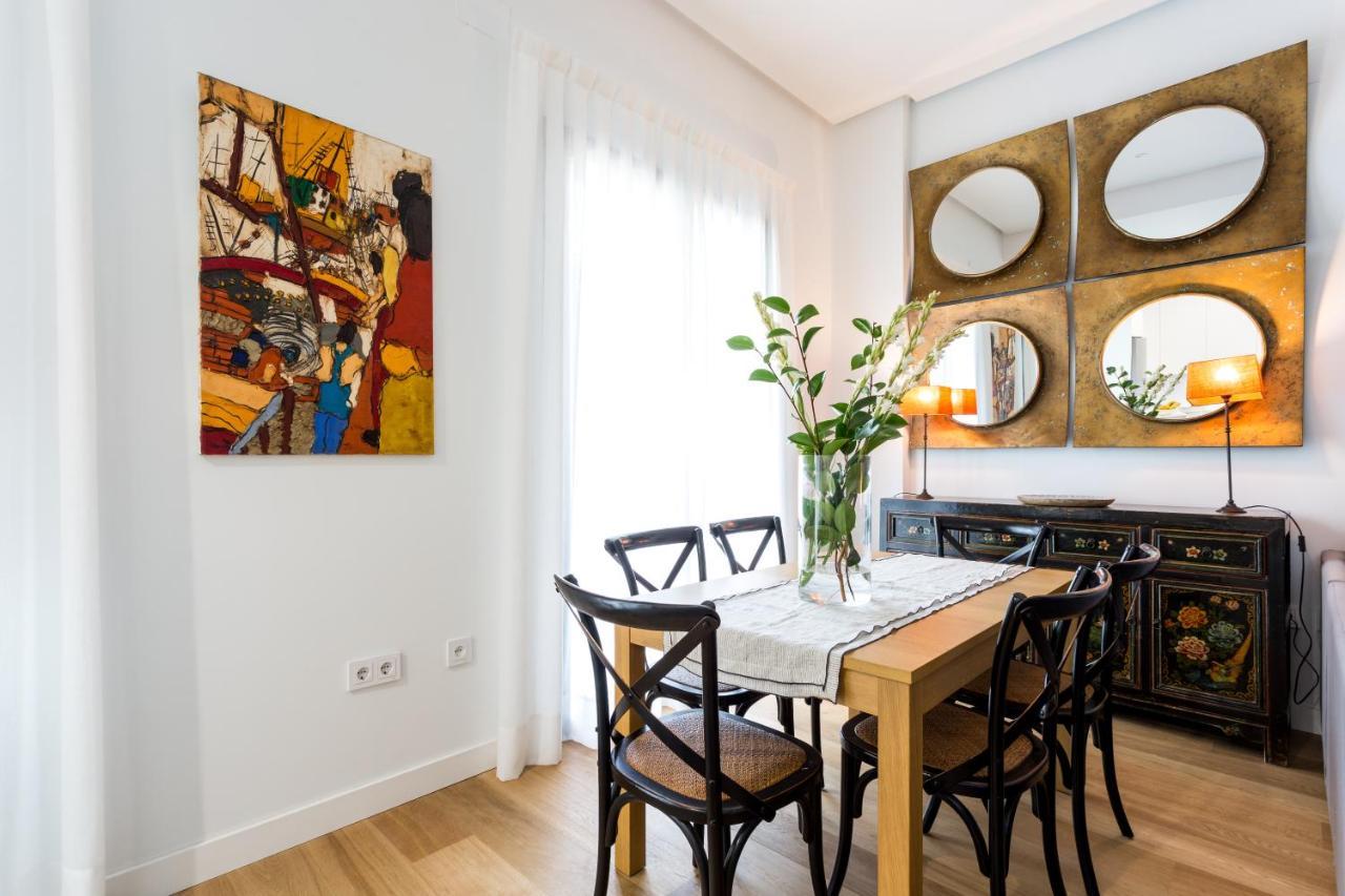Apartamentos Rg Plaza De Espana เซบีญา ภายนอก รูปภาพ