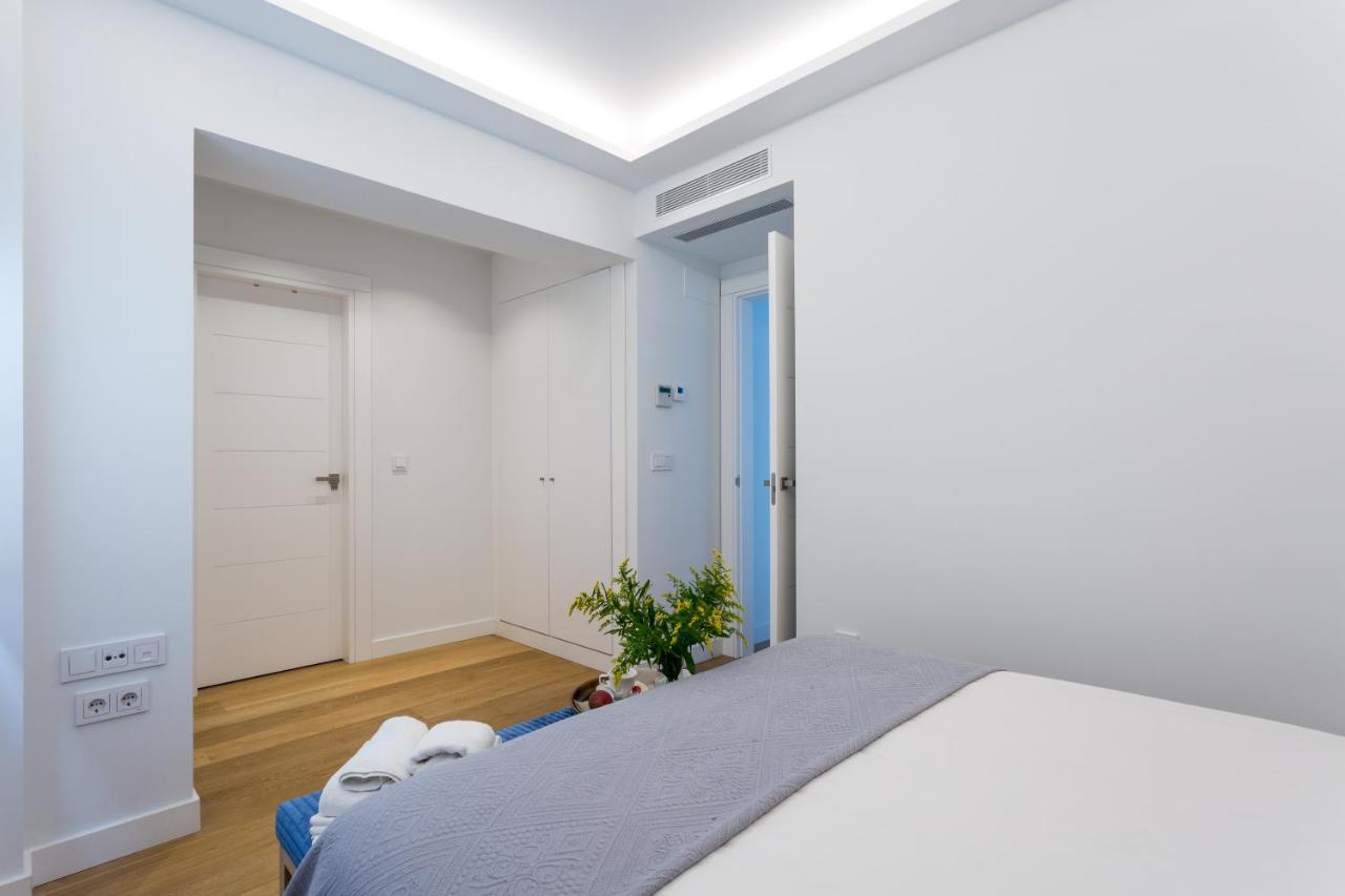 Apartamentos Rg Plaza De Espana เซบีญา ภายนอก รูปภาพ