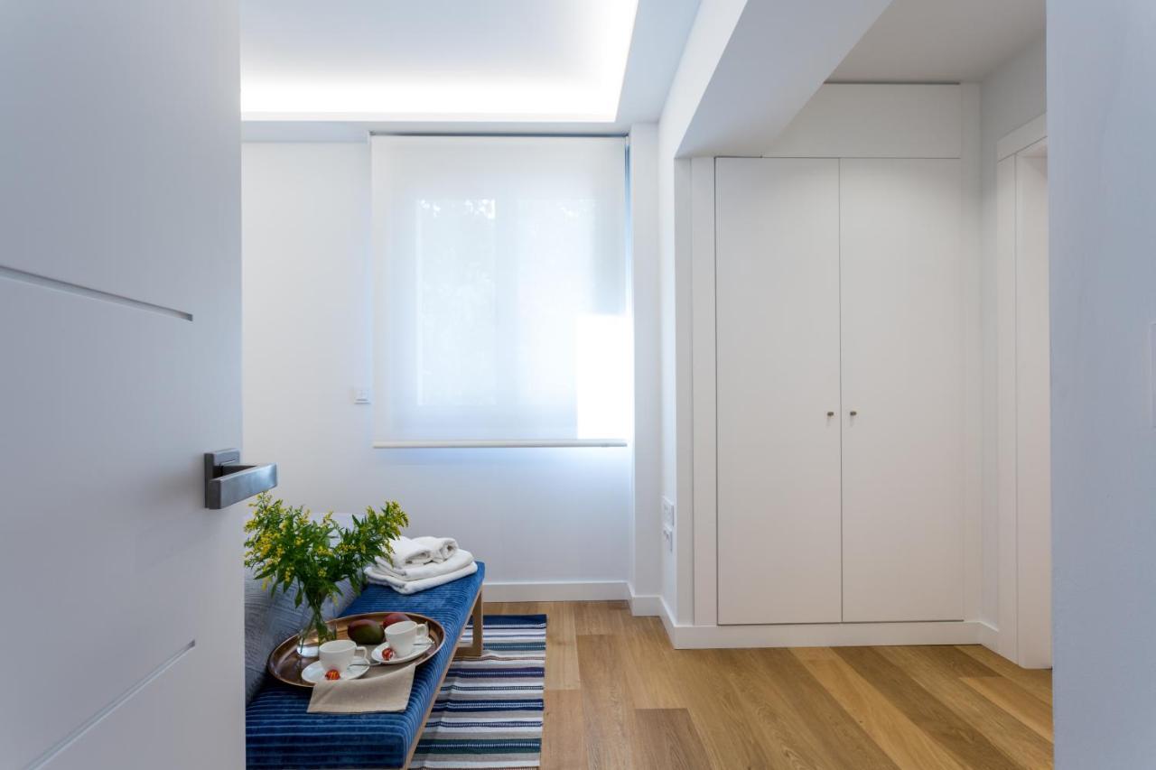 Apartamentos Rg Plaza De Espana เซบีญา ภายนอก รูปภาพ