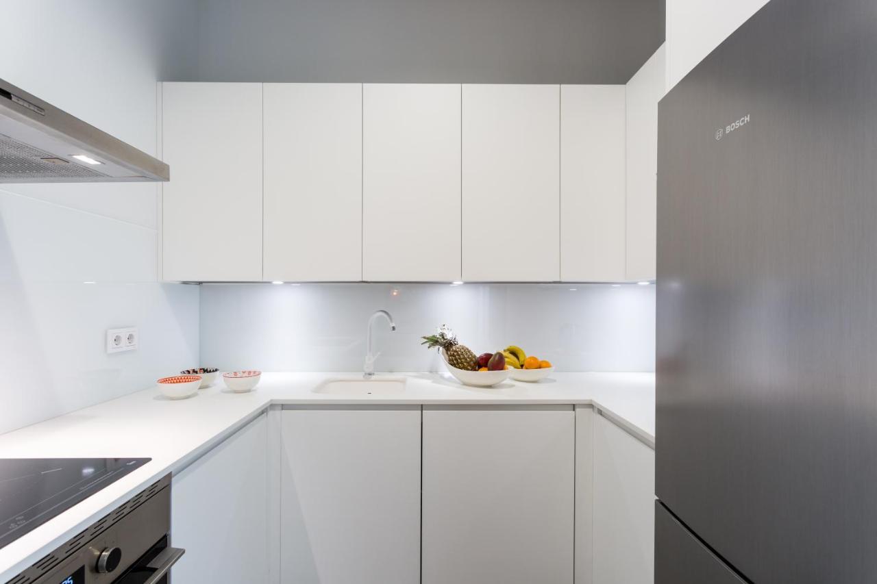 Apartamentos Rg Plaza De Espana เซบีญา ภายนอก รูปภาพ