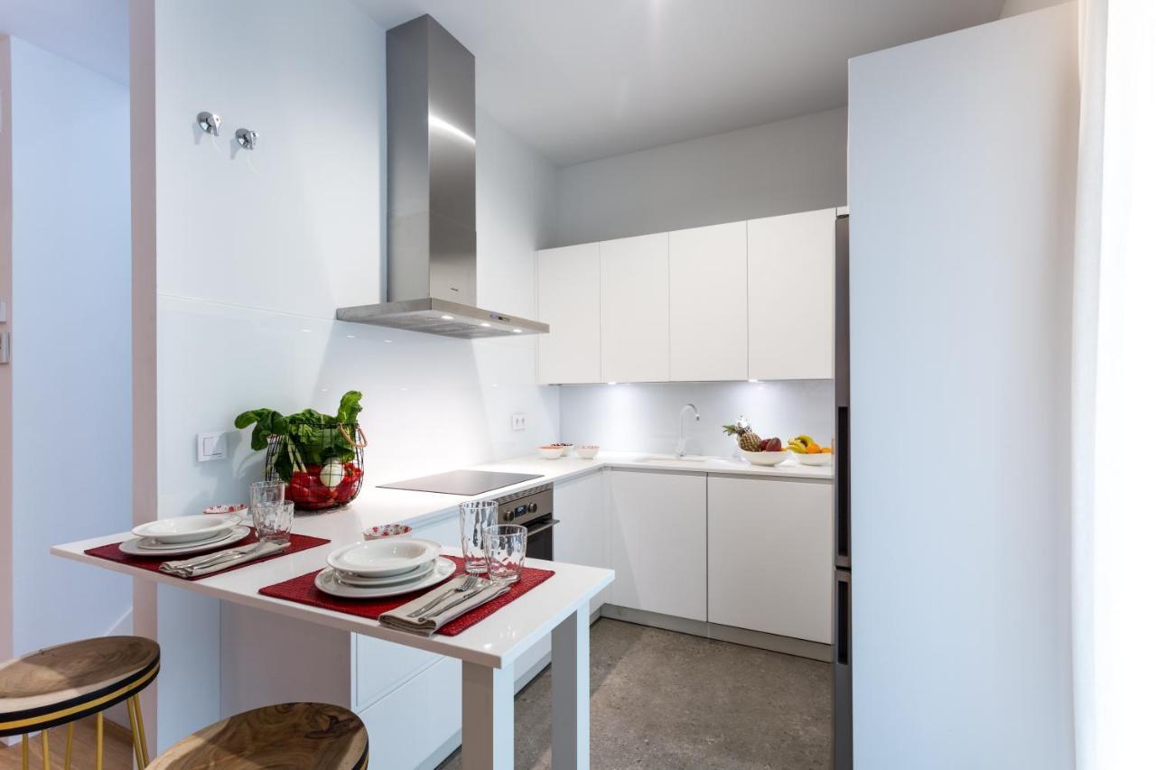 Apartamentos Rg Plaza De Espana เซบีญา ภายนอก รูปภาพ